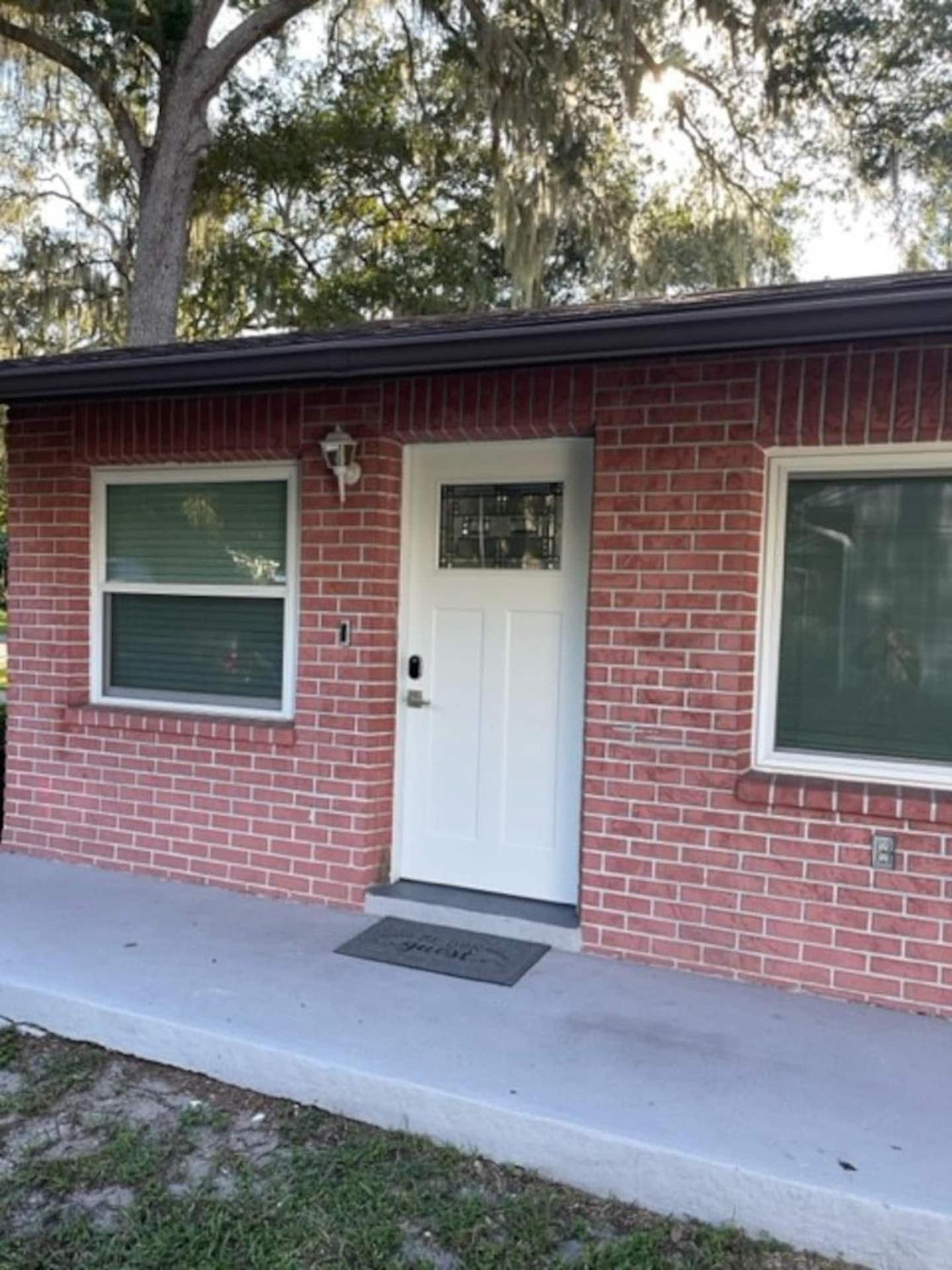 Walk Everywhere! 1-Bedroom Gem In Downtown Hub New Port Richey Eksteriør bilde