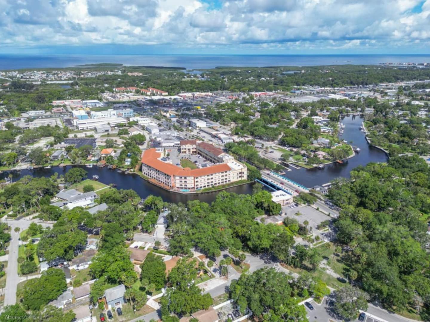 Walk Everywhere! 1-Bedroom Gem In Downtown Hub New Port Richey Eksteriør bilde