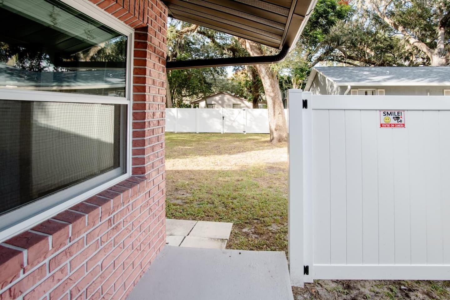 Walk Everywhere! 1-Bedroom Gem In Downtown Hub New Port Richey Eksteriør bilde