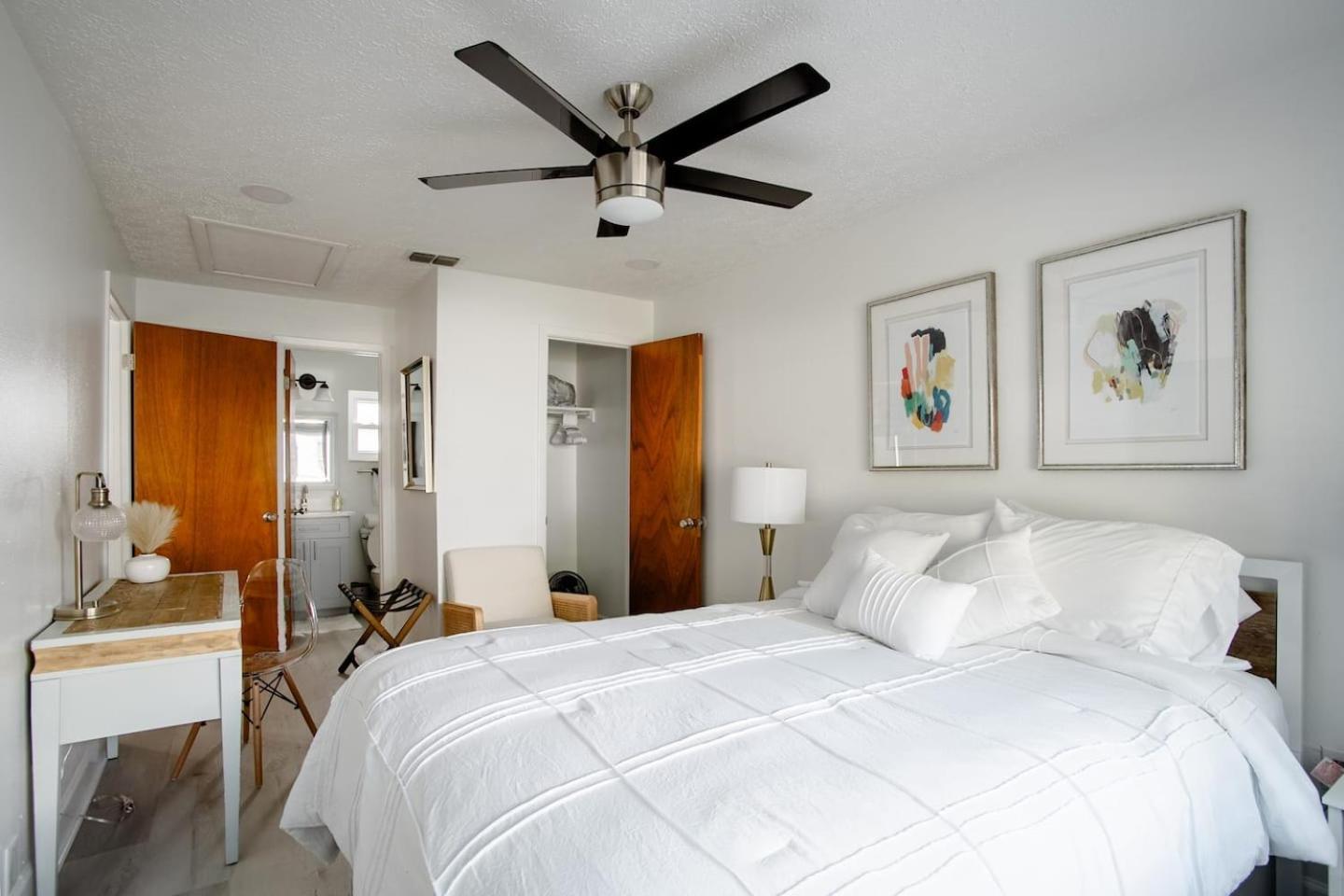 Walk Everywhere! 1-Bedroom Gem In Downtown Hub New Port Richey Eksteriør bilde
