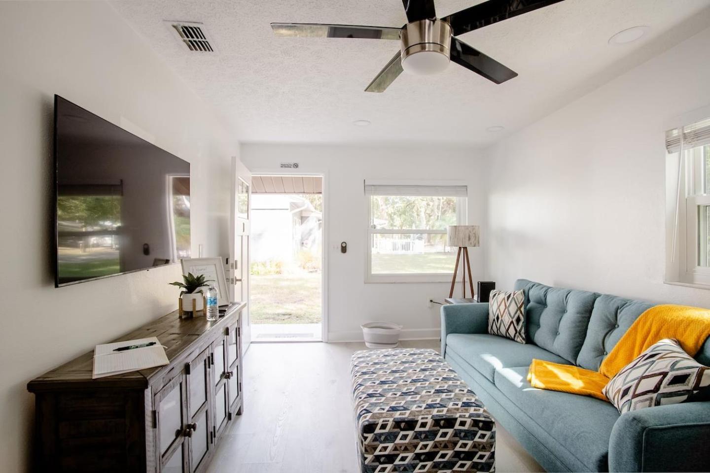 Walk Everywhere! 1-Bedroom Gem In Downtown Hub New Port Richey Eksteriør bilde